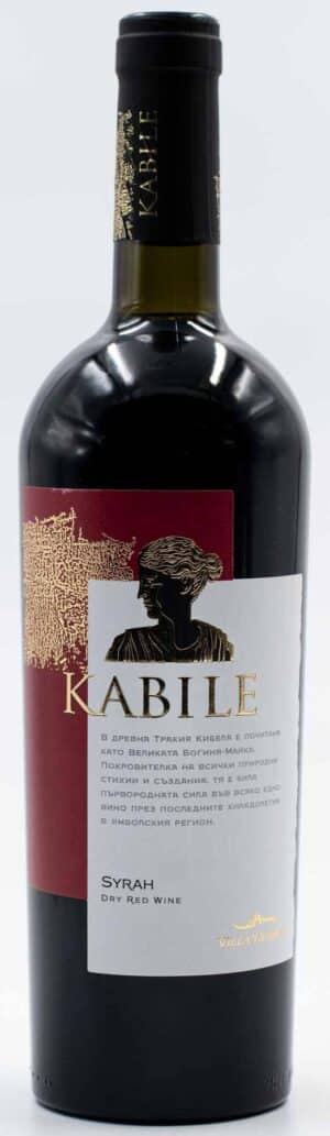 Bulharské červené víno Villa Yambol Kabile Syrah – láhev s elegantní etiketou a bohatou chutí Syrah.